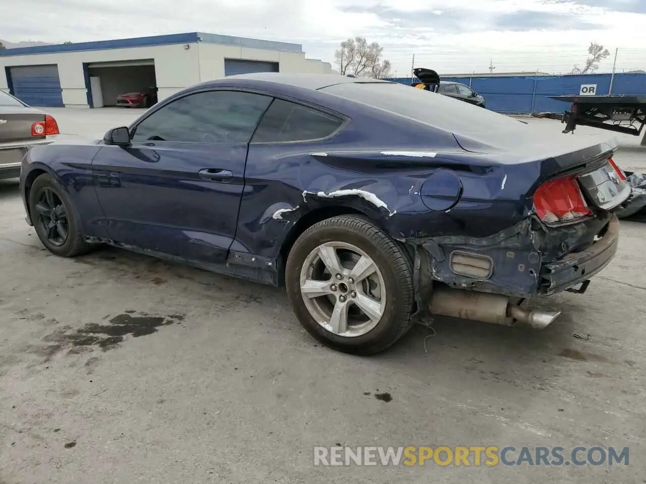 2 Photograph of a damaged car 1FA6P8TH4K5130686 FORD ALL Models 2019