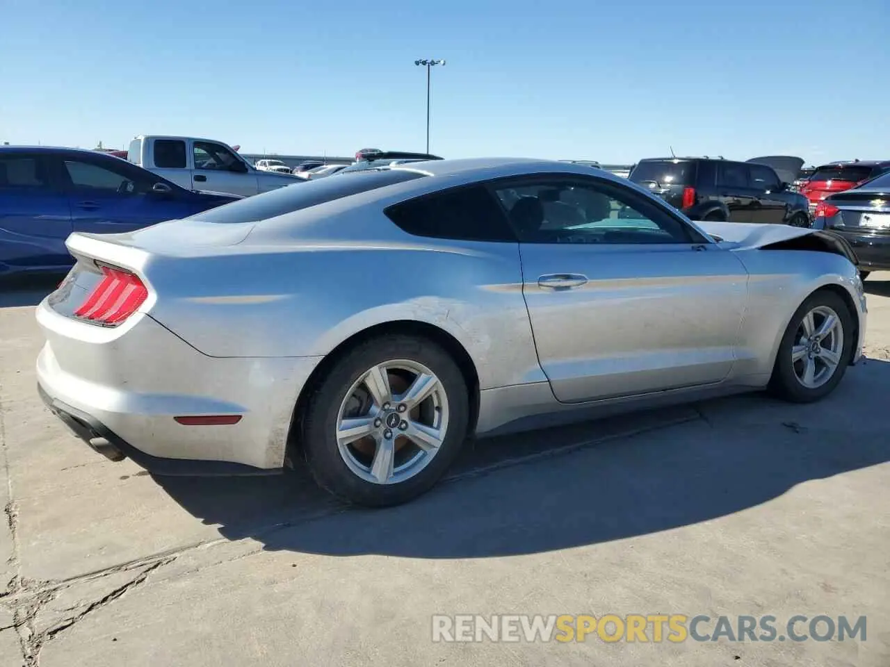 3 Photograph of a damaged car 1FA6P8TH4K5168662 FORD ALL Models 2019