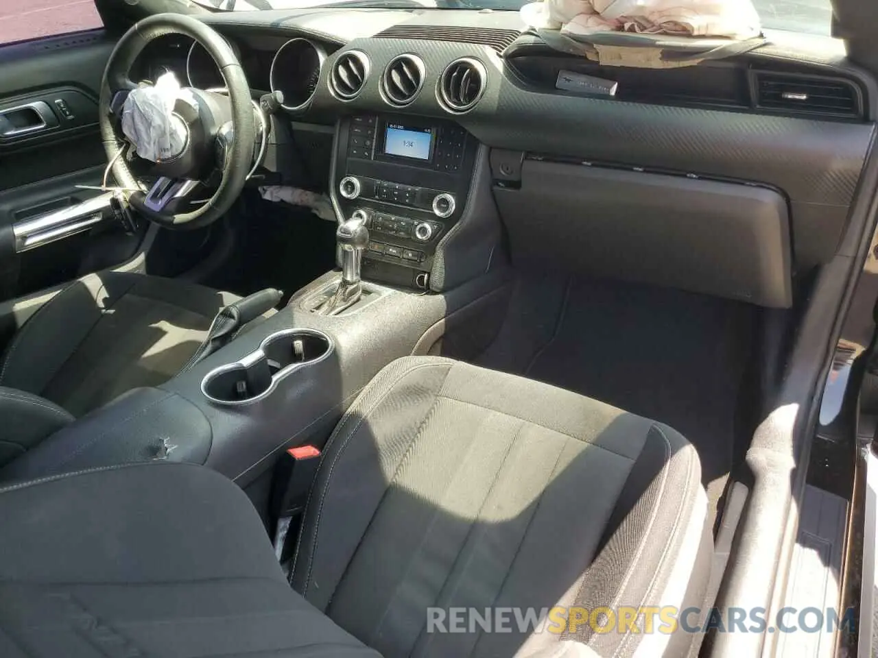 8 Photograph of a damaged car 1FA6P8TH4K5181380 FORD ALL Models 2019