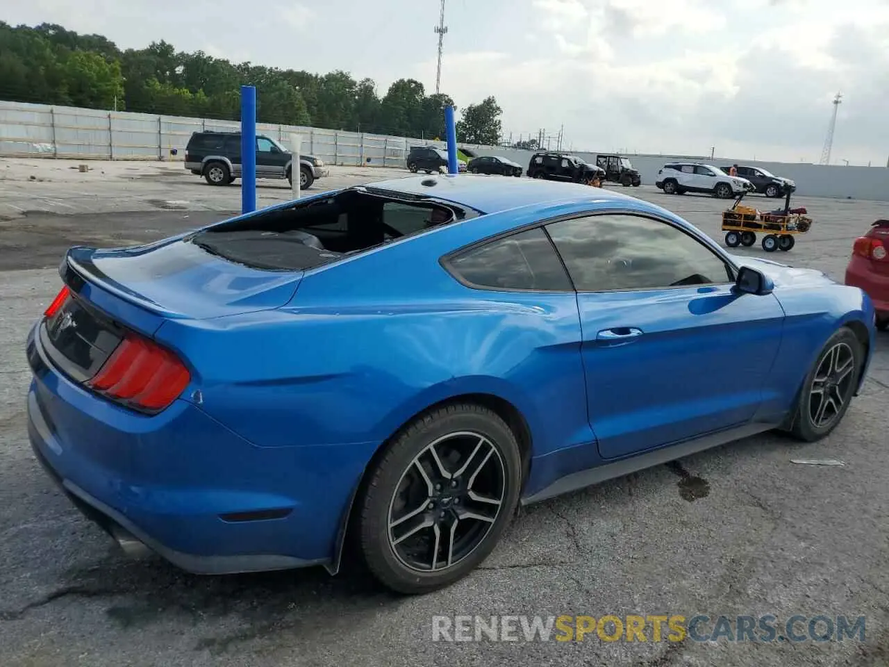 3 Photograph of a damaged car 1FA6P8TH6K5124372 FORD ALL Models 2019
