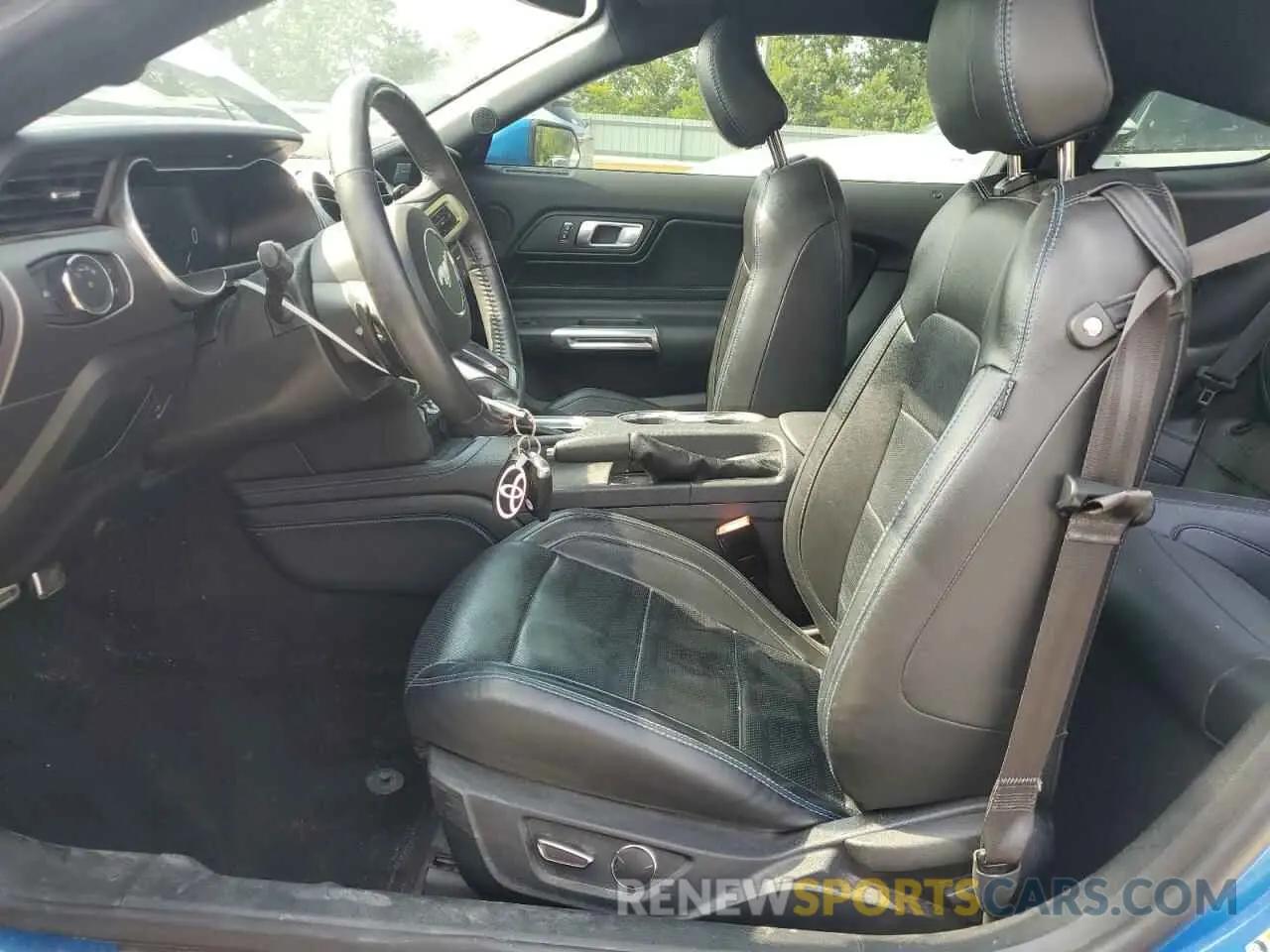 7 Photograph of a damaged car 1FA6P8TH6K5124372 FORD ALL Models 2019