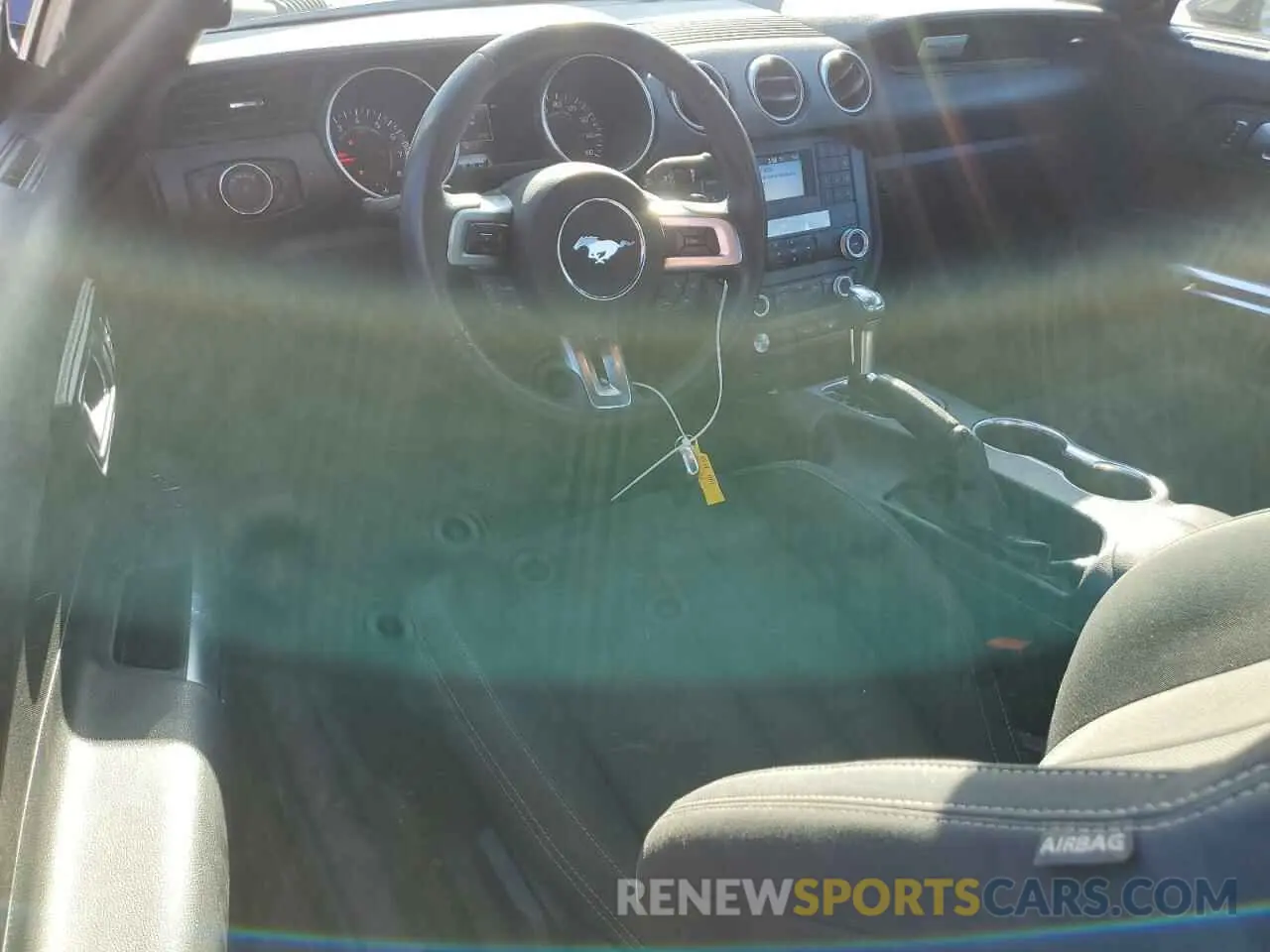 8 Photograph of a damaged car 1FA6P8TH6K5182630 FORD ALL Models 2019