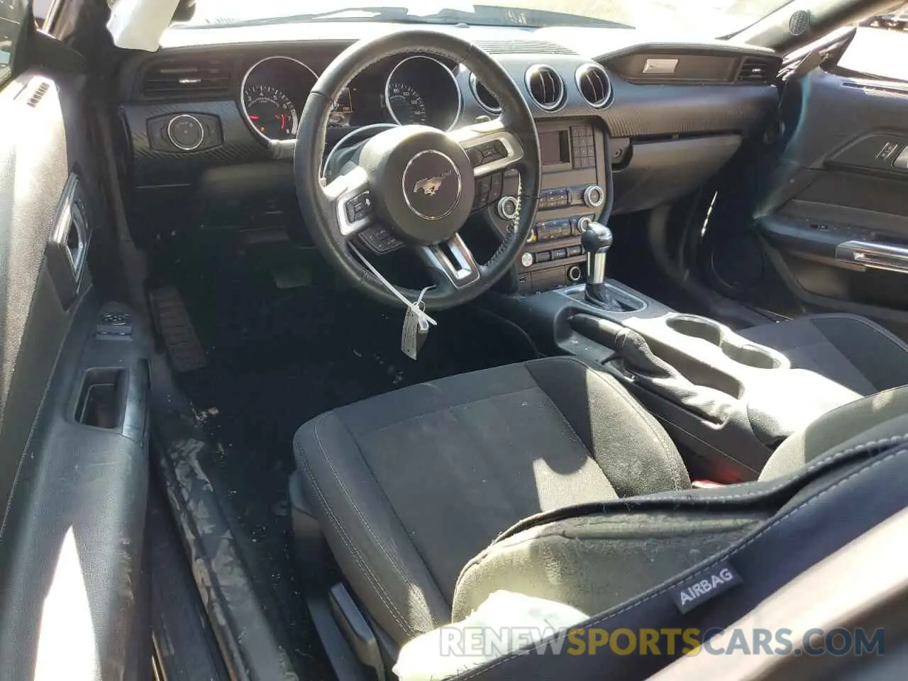 8 Photograph of a damaged car 1FA6P8TH6K5198830 FORD ALL Models 2019
