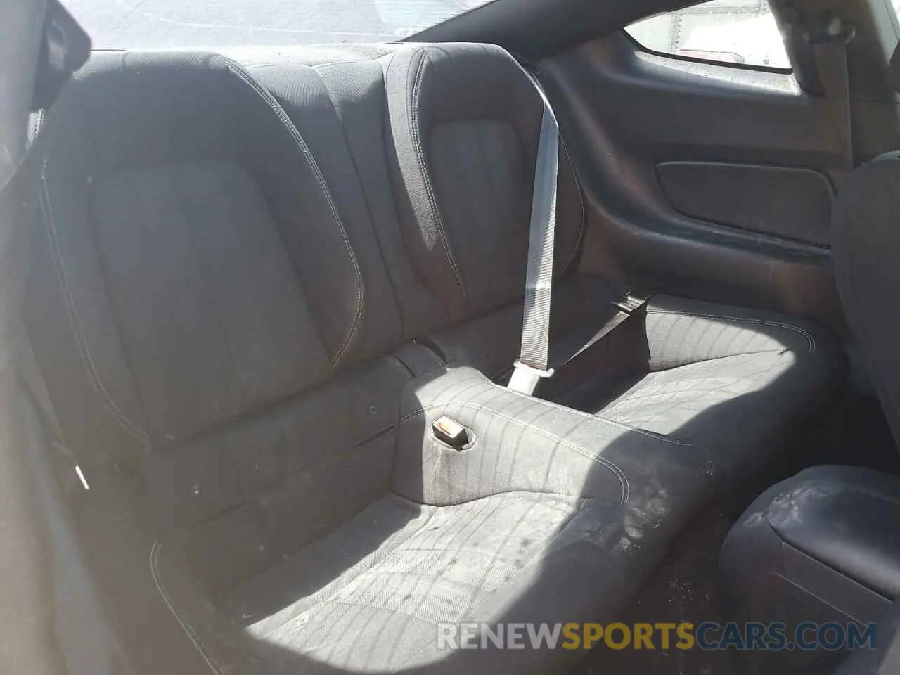 10 Photograph of a damaged car 1FA6P8TH7K5135266 FORD ALL Models 2019