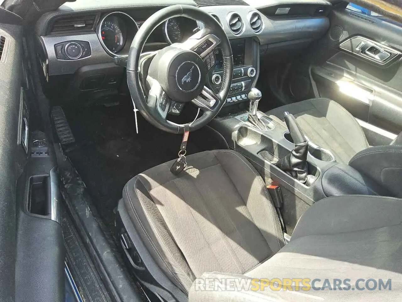 8 Photograph of a damaged car 1FA6P8TH7K5135266 FORD ALL Models 2019