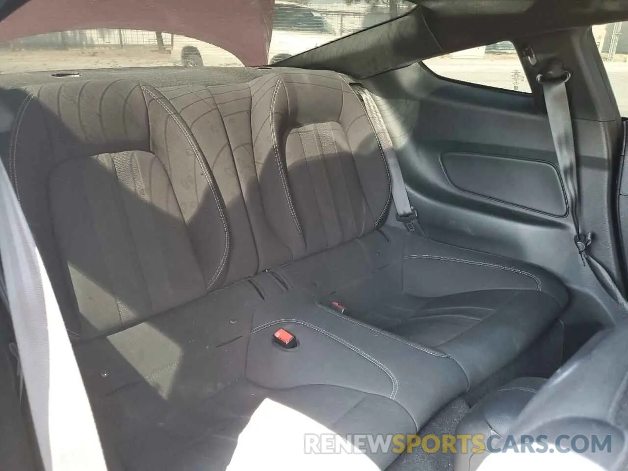 10 Photograph of a damaged car 1FA6P8TH9K5202496 FORD ALL Models 2019