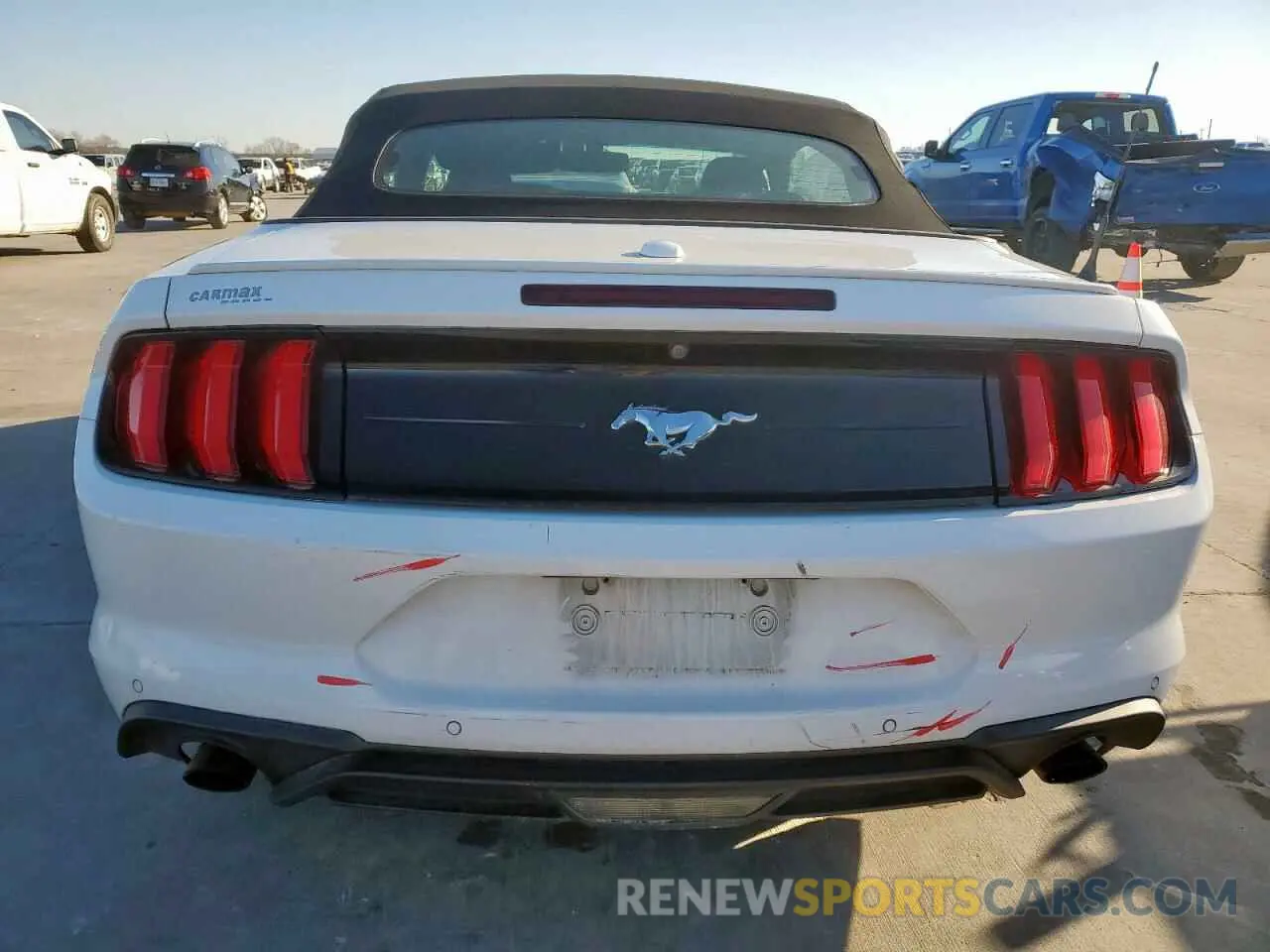 6 Photograph of a damaged car 1FATP8UH0K5104233 FORD ALL Models 2019