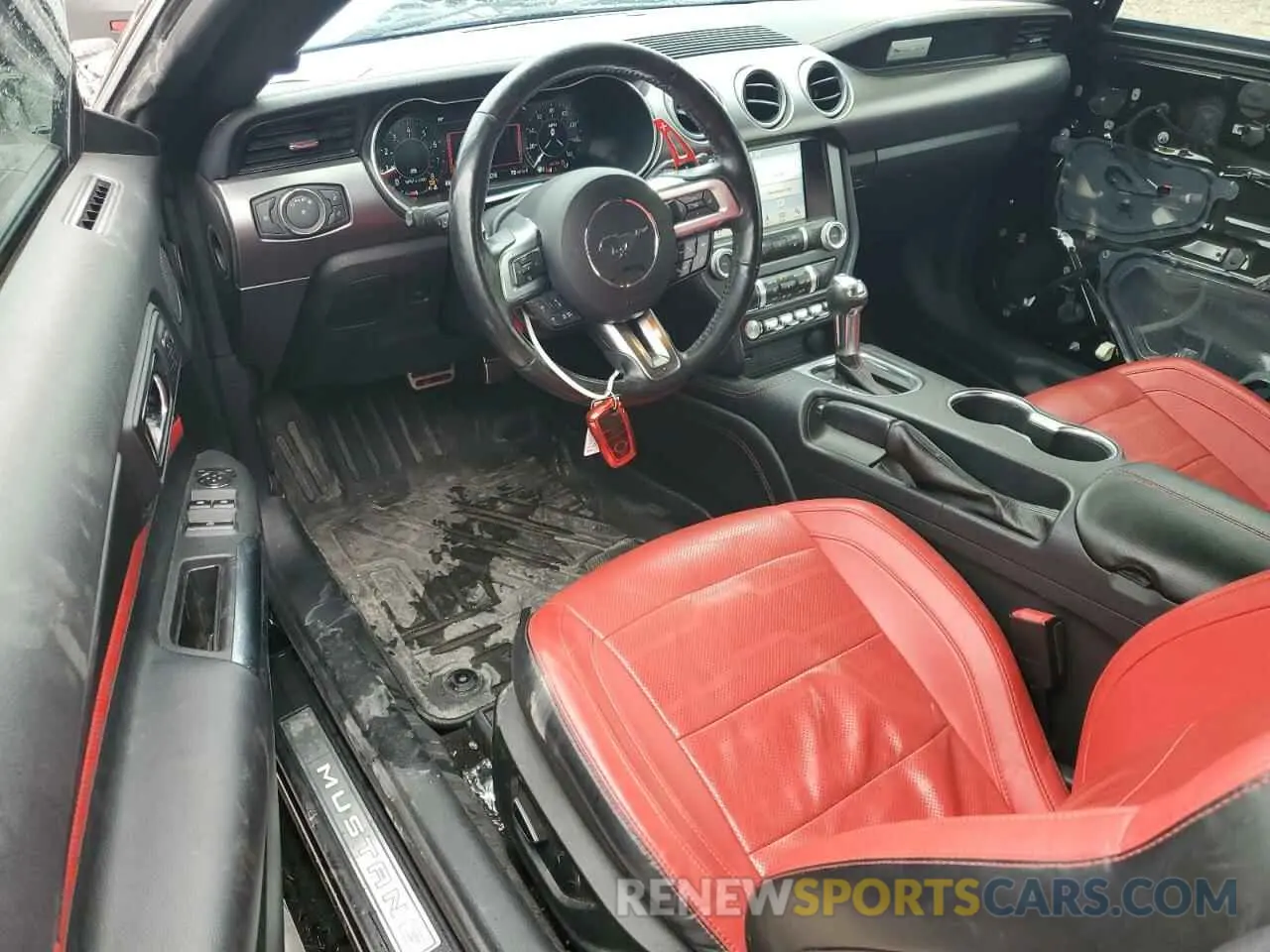 8 Photograph of a damaged car 1FATP8UH0K5150001 FORD ALL Models 2019