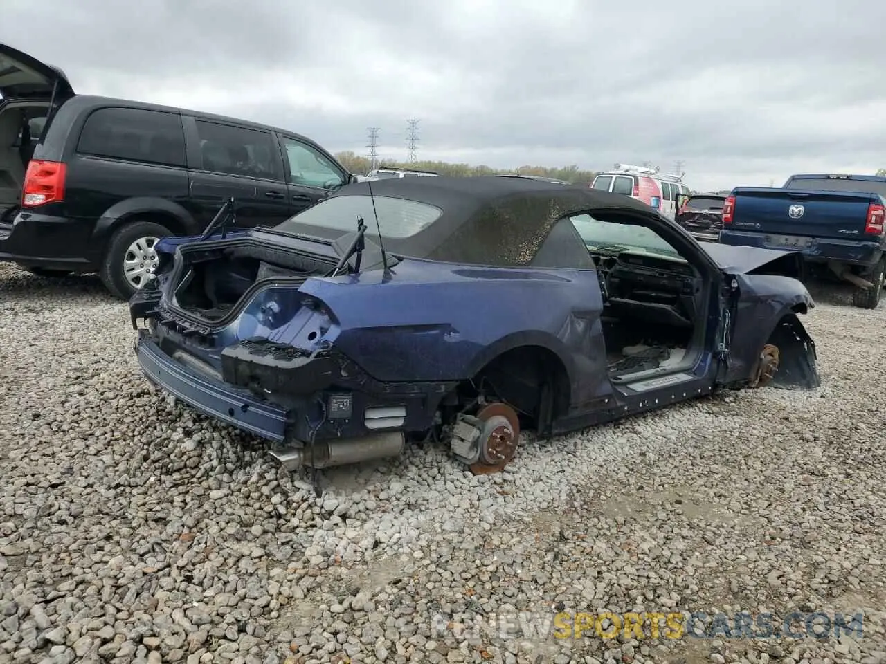 3 Photograph of a damaged car 1FATP8UH3K5171344 FORD ALL Models 2019