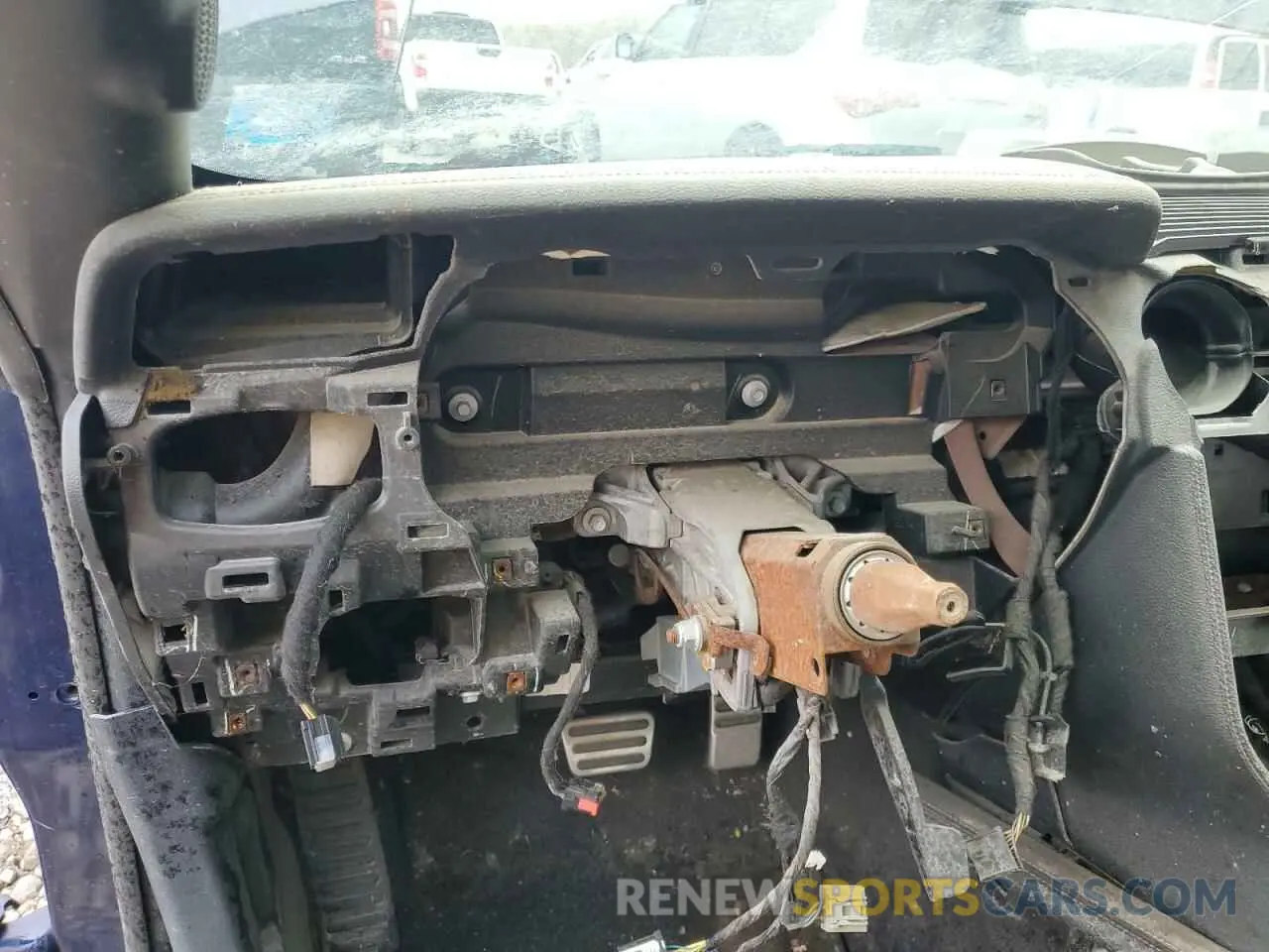 9 Photograph of a damaged car 1FATP8UH3K5171344 FORD ALL Models 2019