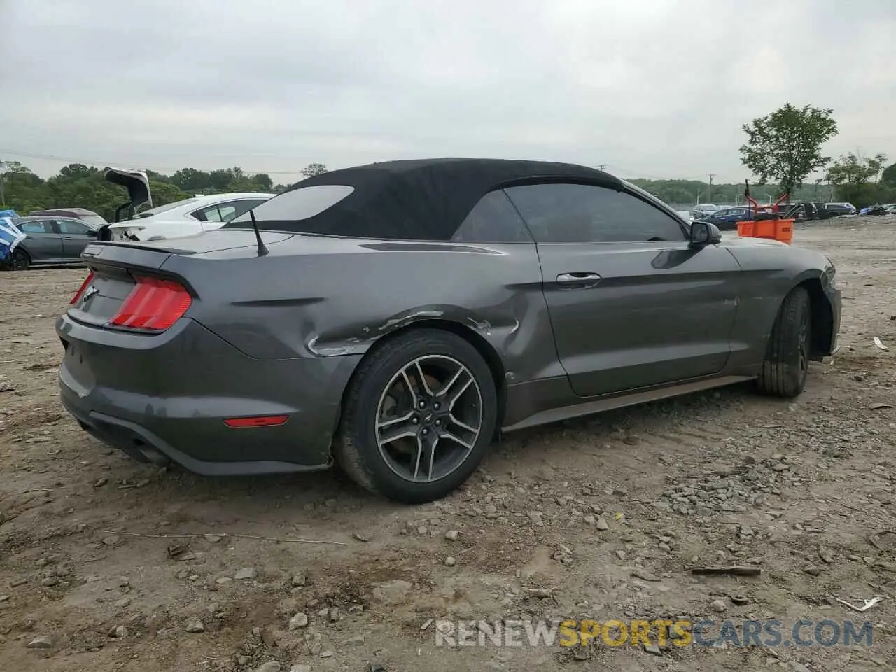 3 Photograph of a damaged car 1FATP8UH4K5131239 FORD ALL Models 2019