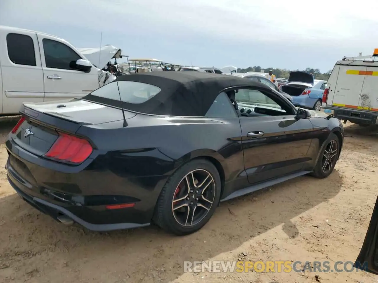 3 Photograph of a damaged car 1FATP8UH4K5158456 FORD ALL Models 2019