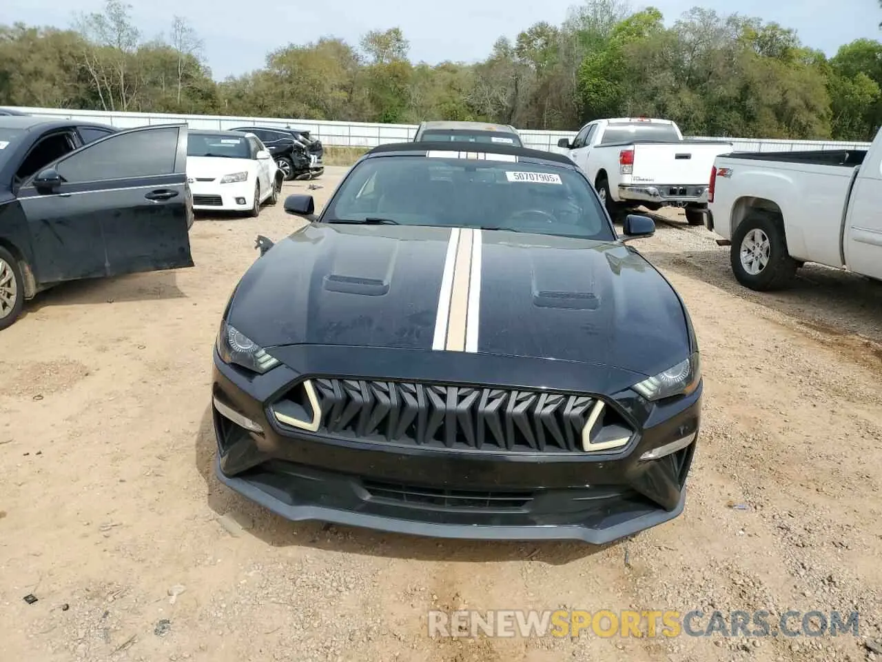5 Photograph of a damaged car 1FATP8UH4K5158456 FORD ALL Models 2019