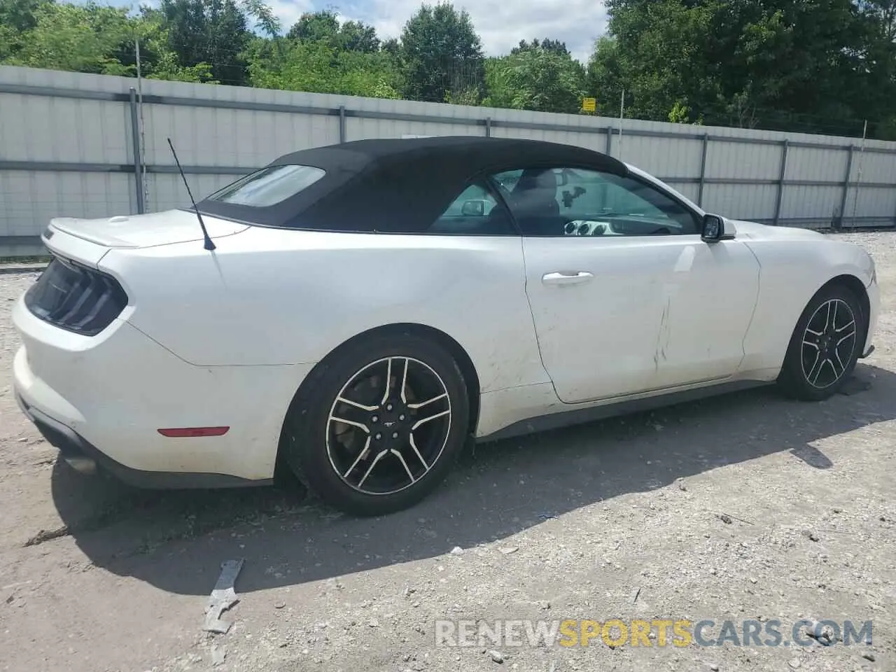 3 Photograph of a damaged car 1FATP8UH4K5170476 FORD ALL Models 2019