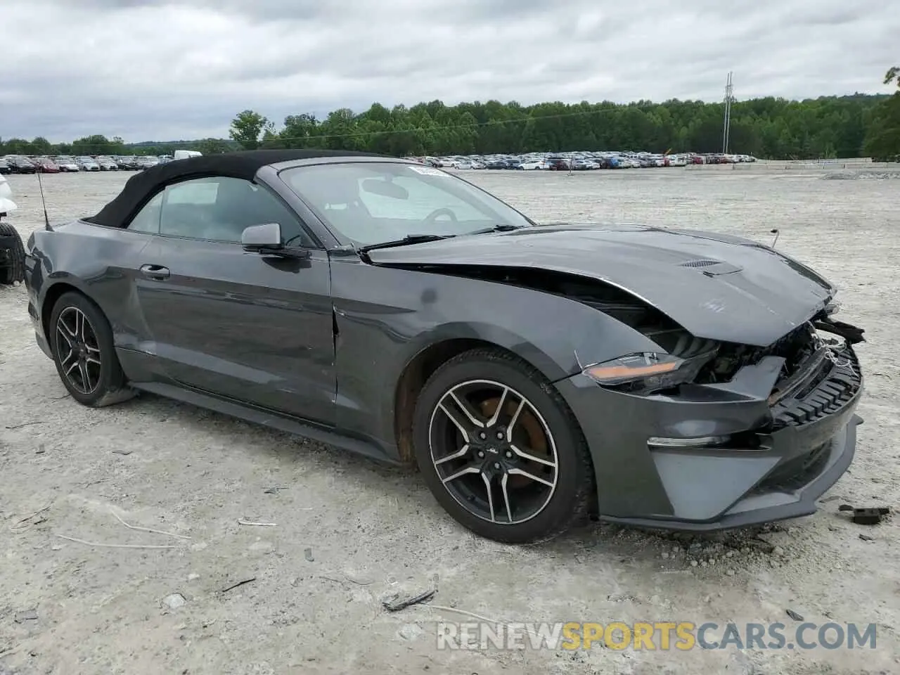 4 Photograph of a damaged car 1FATP8UH7K5150822 FORD ALL Models 2019