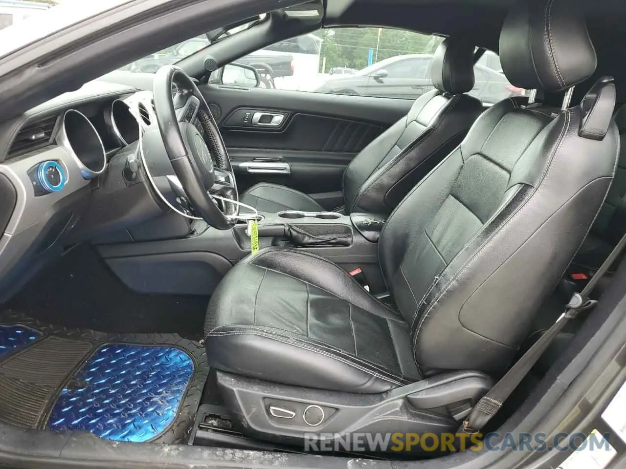 7 Photograph of a damaged car 1FATP8UH7K5150822 FORD ALL Models 2019
