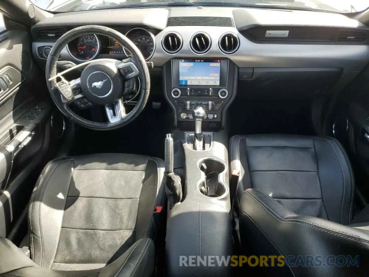 8 Photograph of a damaged car 1FATP8UH7K5151548 FORD ALL Models 2019