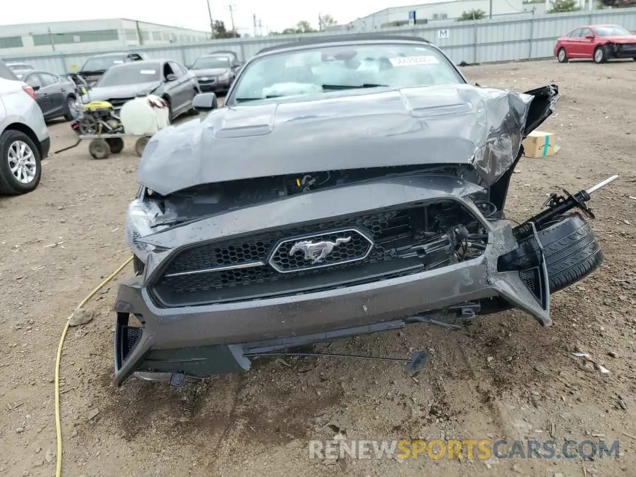 5 Photograph of a damaged car 1FATP8UH7K5176885 FORD ALL Models 2019