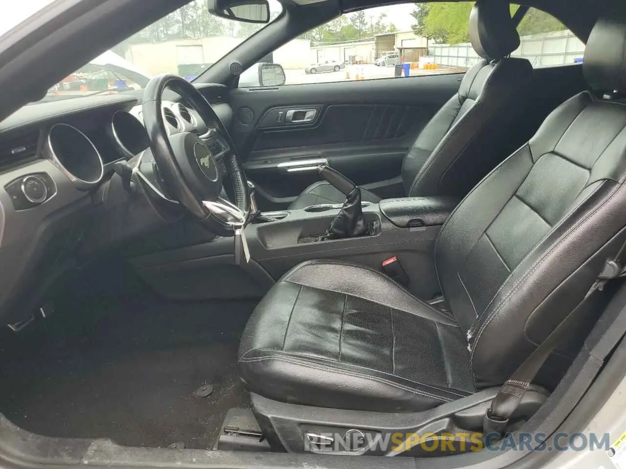 7 Photograph of a damaged car 1FATP8UH9K5115554 FORD ALL Models 2019
