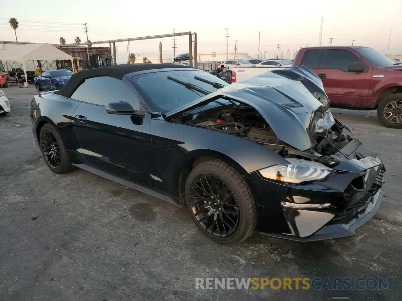 4 Photograph of a damaged car 1FATP8UH9K5182056 FORD ALL Models 2019