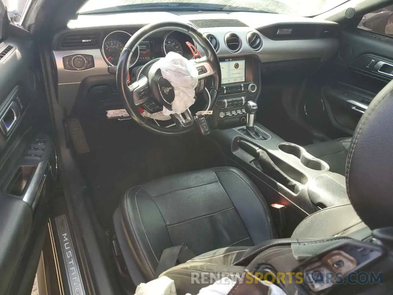 8 Photograph of a damaged car 1FATP8UH9K5182056 FORD ALL Models 2019