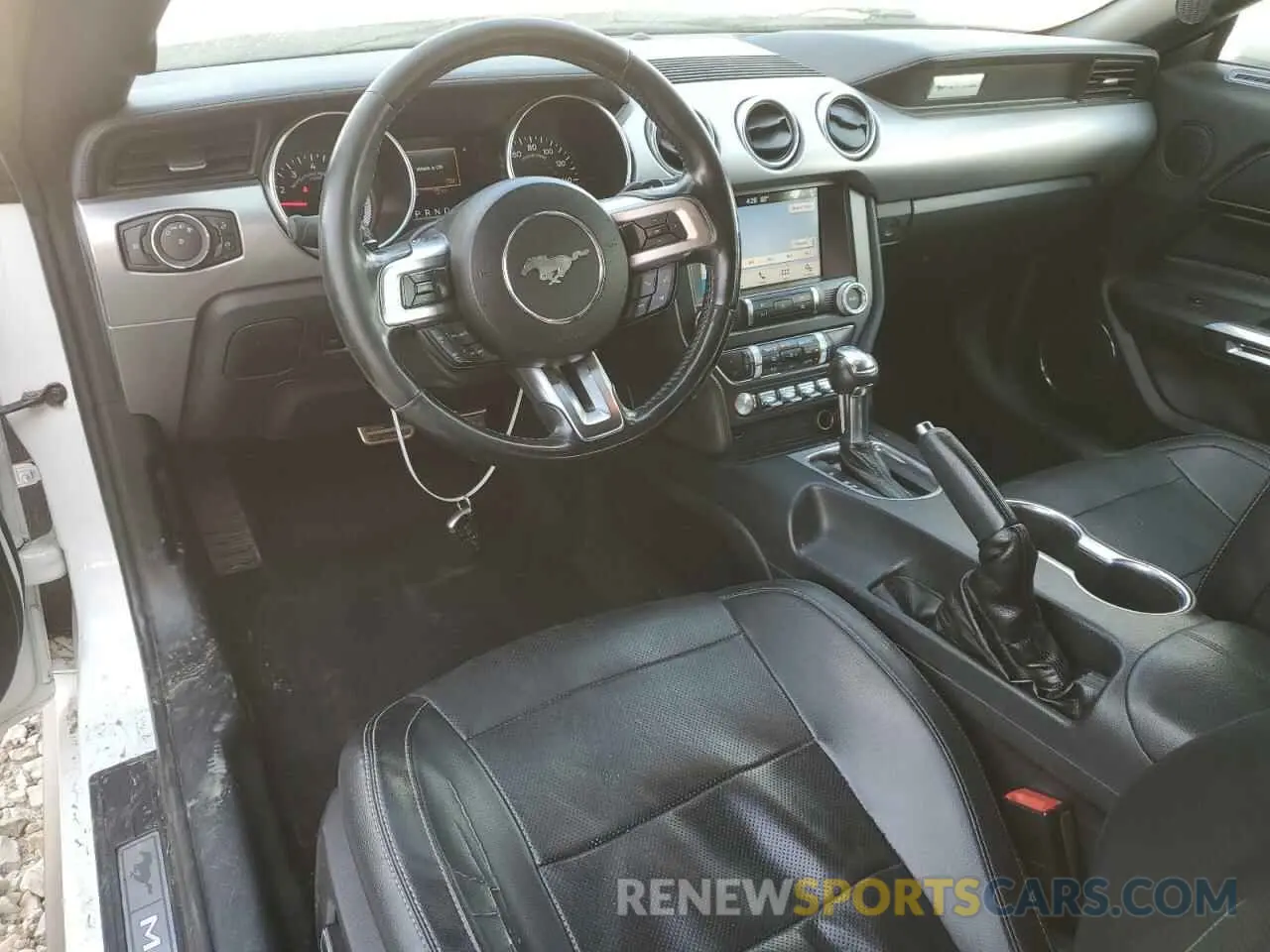8 Photograph of a damaged car 1FATP8UHXK5138681 FORD ALL Models 2019