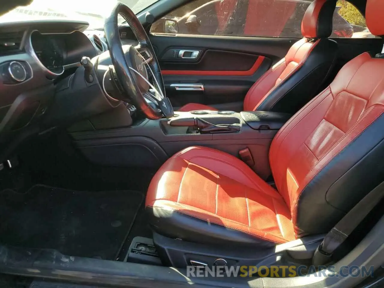 7 Photograph of a damaged car 1FATP8UHXK5149549 FORD ALL Models 2019