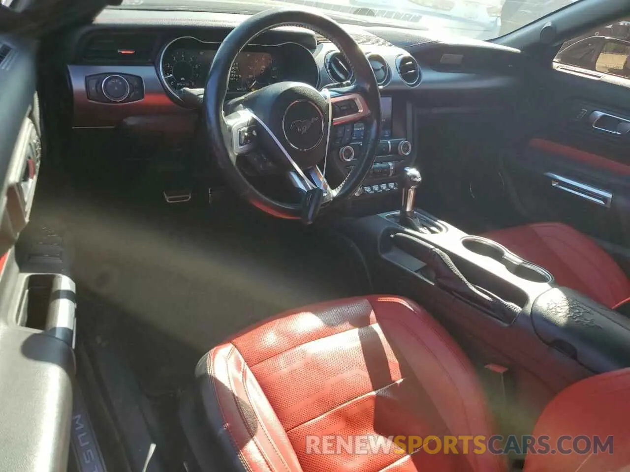 8 Photograph of a damaged car 1FATP8UHXK5149549 FORD ALL Models 2019