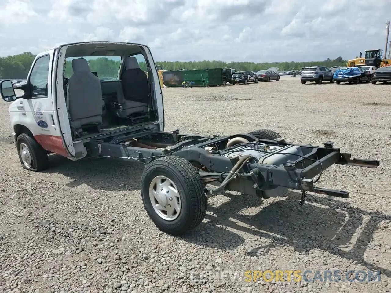 2 Photograph of a damaged car 1FDWE3F65KDC08679 FORD ALL Models 2019