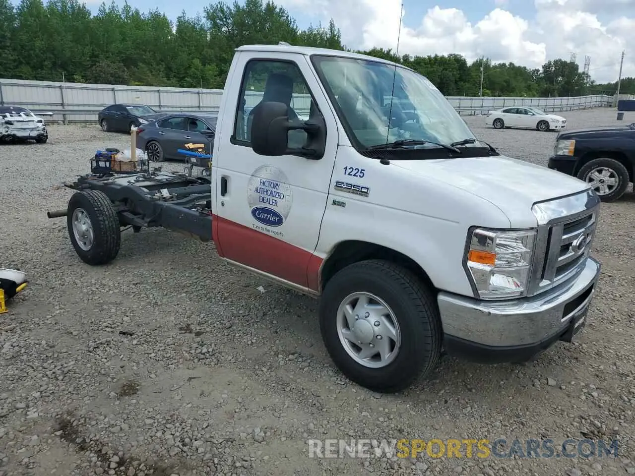 4 Photograph of a damaged car 1FDWE3F65KDC08679 FORD ALL Models 2019