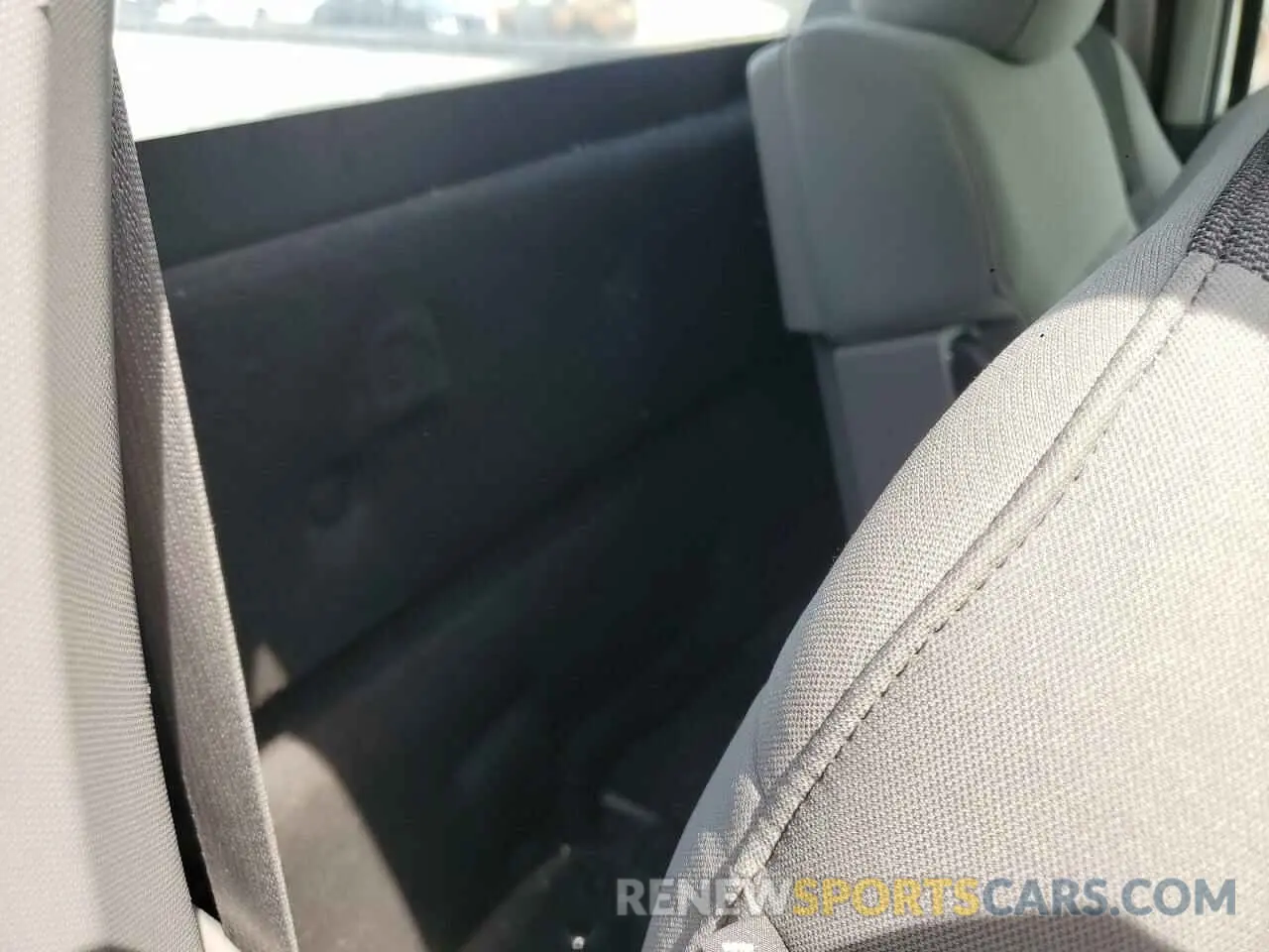 10 Photograph of a damaged car 1FTMF1CB5KKC01449 FORD All Models 2019