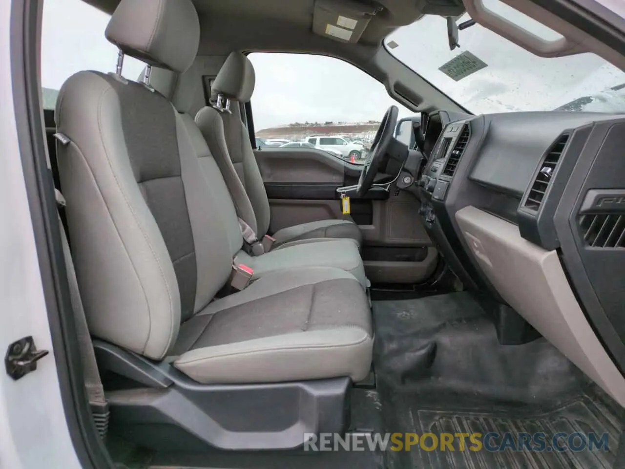 10 Photograph of a damaged car 1FTMF1CB6KKD26749 FORD All Models 2019