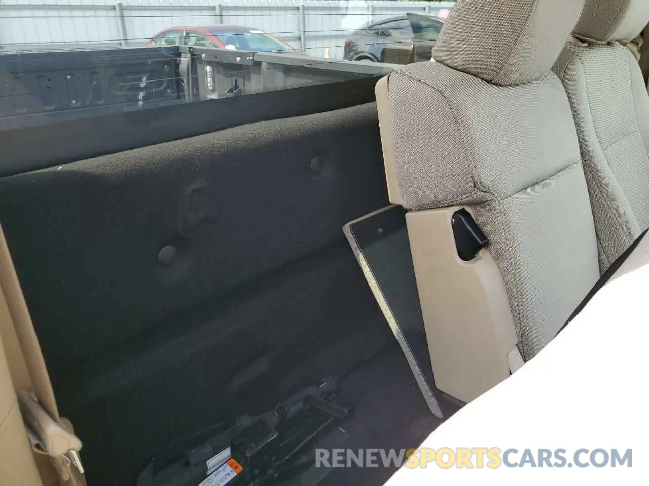 10 Photograph of a damaged car 1FTMF1CB7KFA22984 FORD All Models 2019