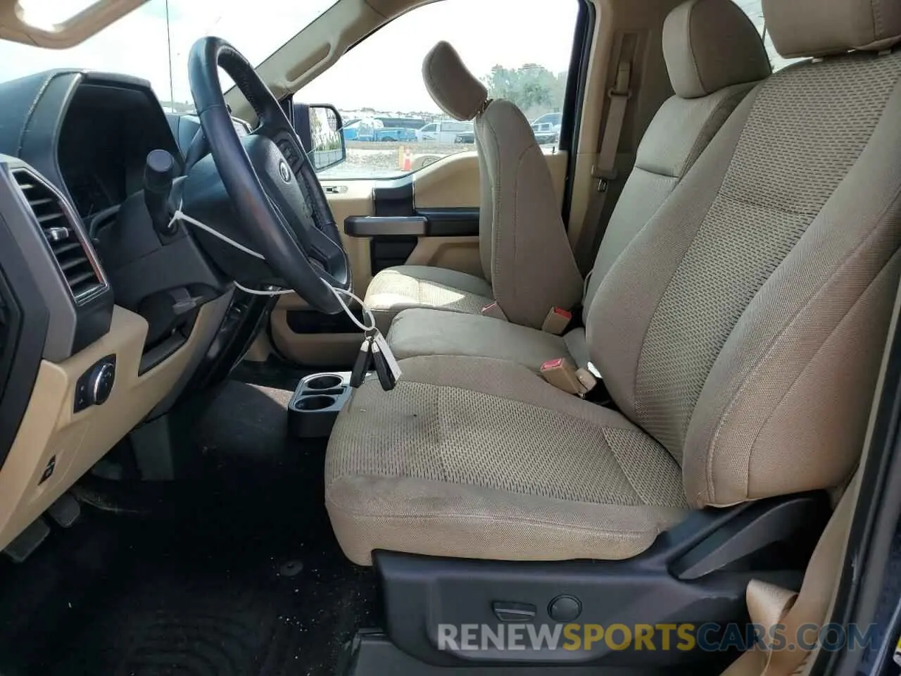 7 Photograph of a damaged car 1FTMF1CB7KFA22984 FORD All Models 2019