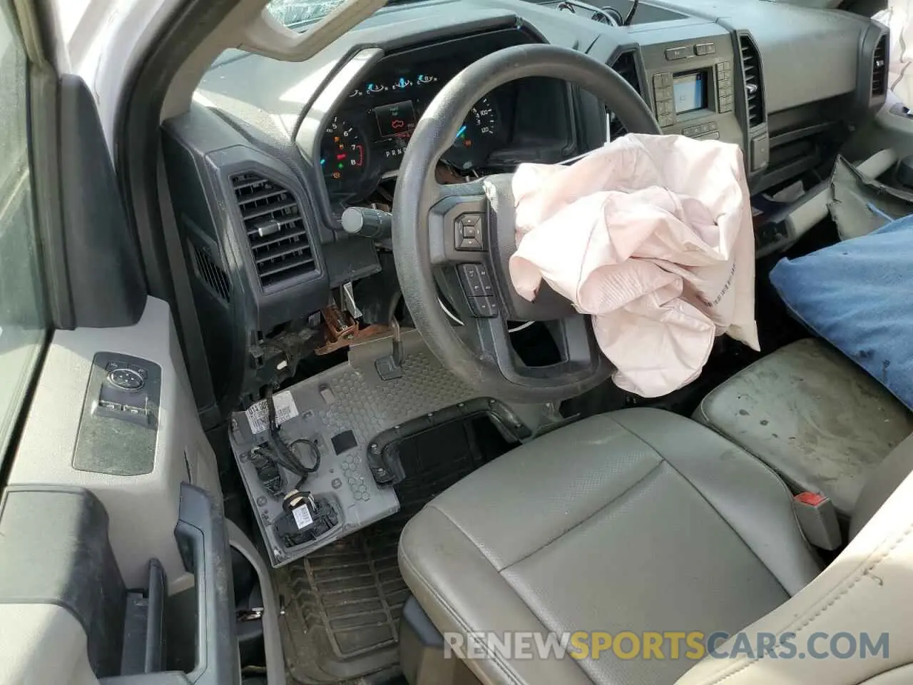8 Photograph of a damaged car 1FTMF1CB7KKC65587 FORD All Models 2019