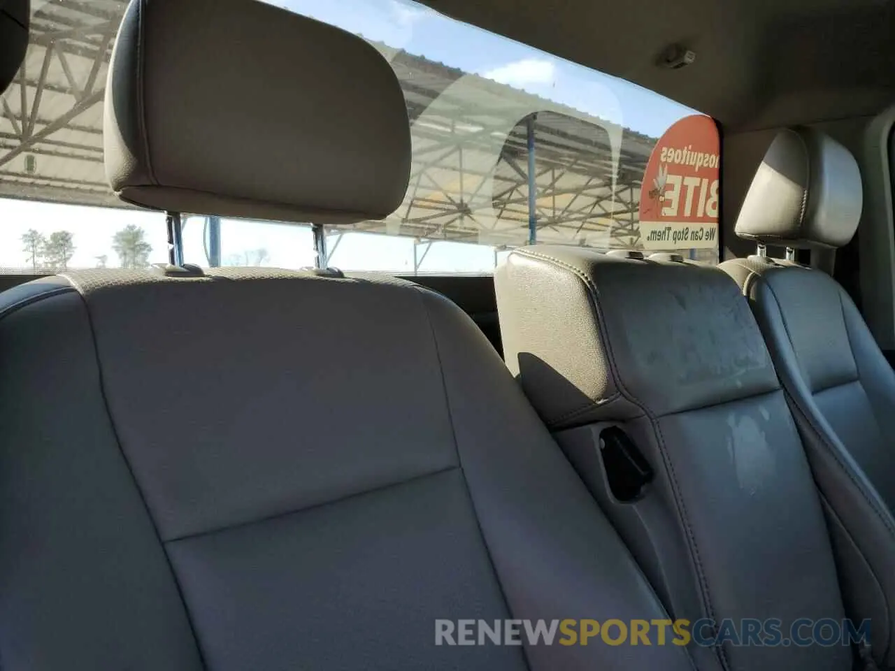10 Photograph of a damaged car 1FTMF1EB6KKD16218 FORD All Models 2019