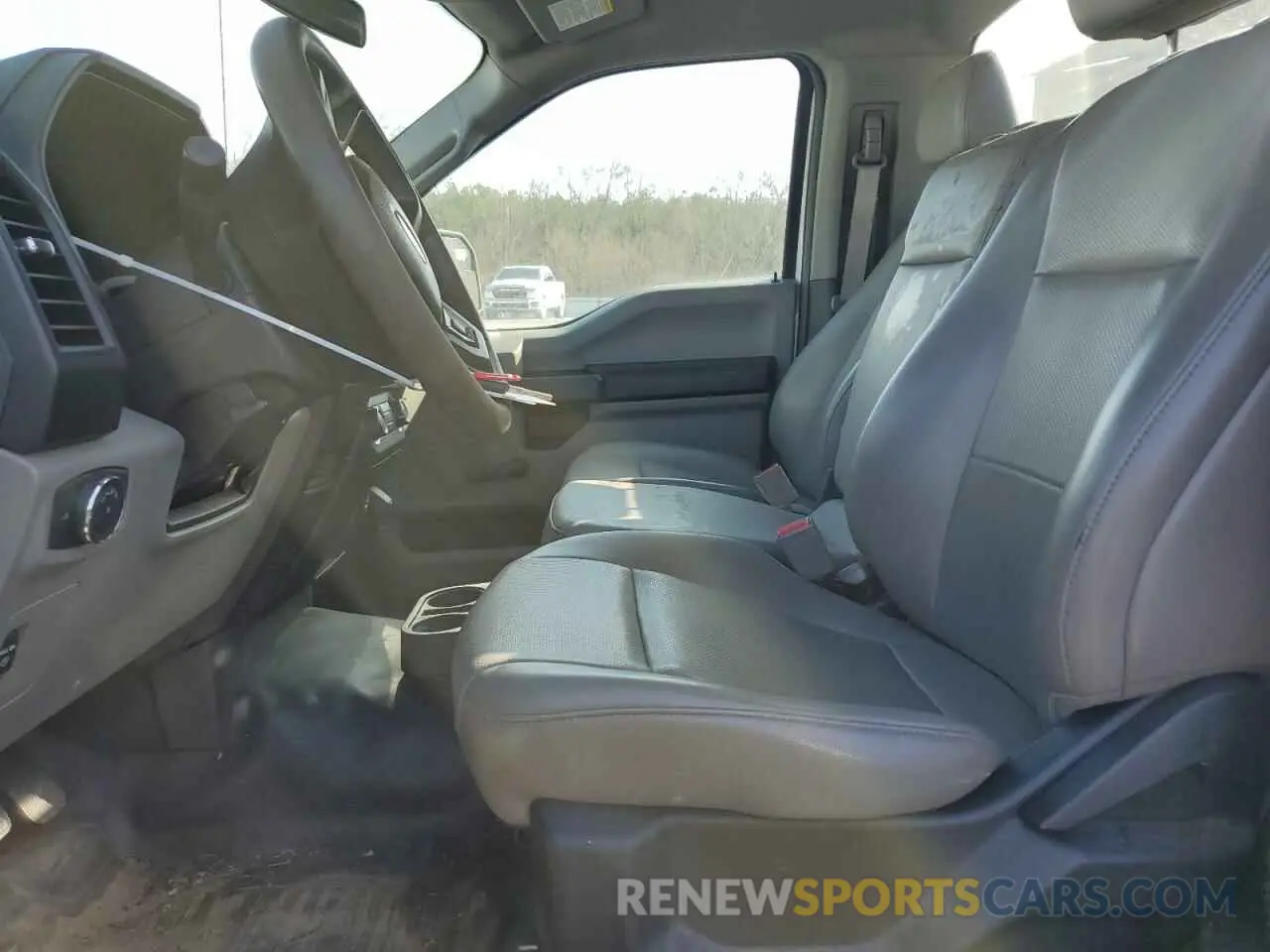 7 Photograph of a damaged car 1FTMF1EB6KKD16218 FORD All Models 2019
