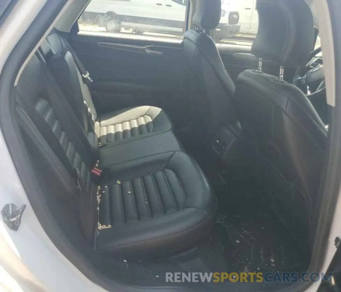 10 Photograph of a damaged car 3FA6P0MU2KR169075 FORD ALL Models 2019