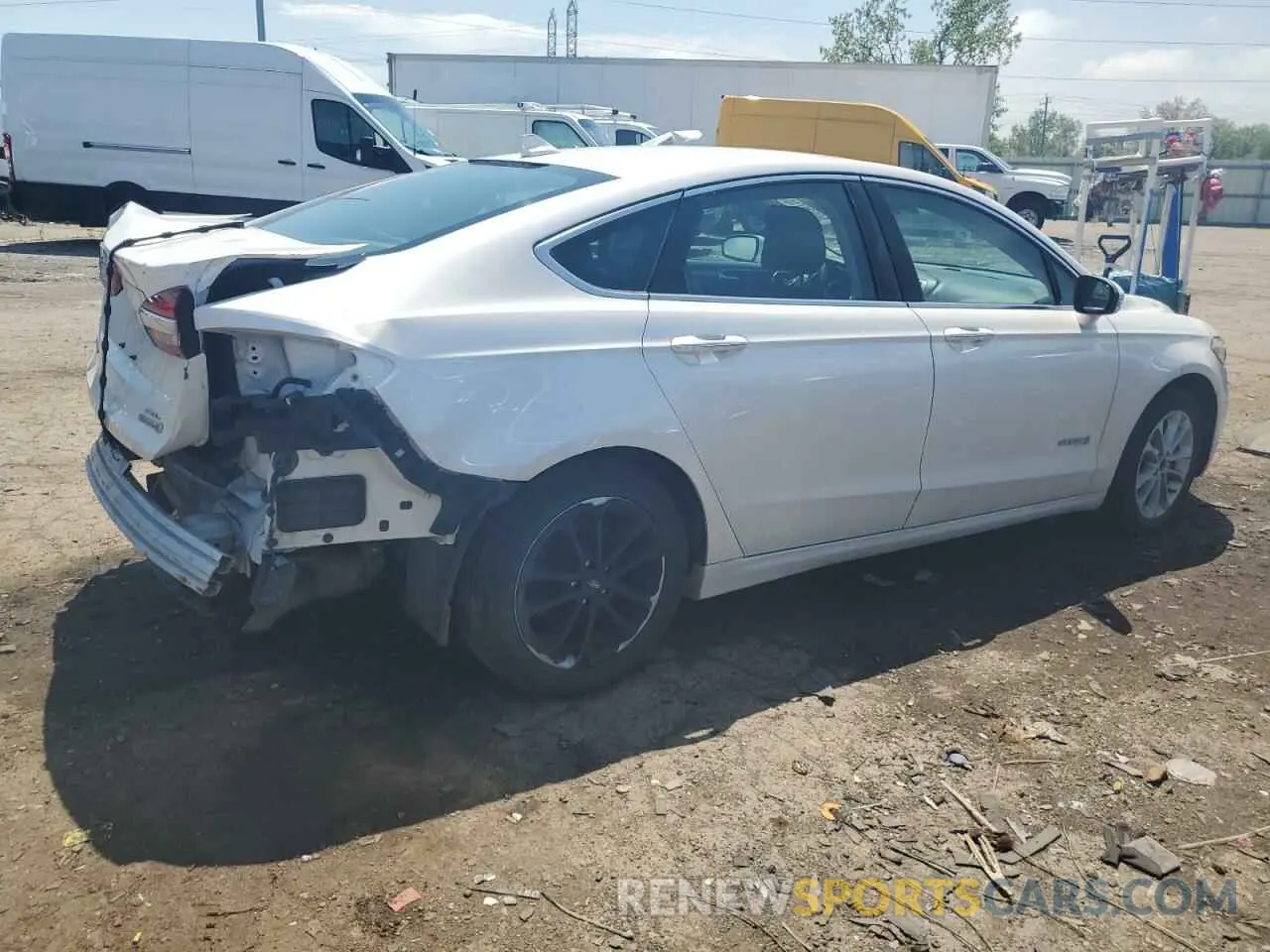 3 Photograph of a damaged car 3FA6P0MU2KR169075 FORD ALL Models 2019