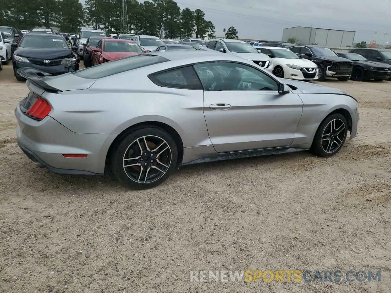3 Photograph of a damaged car 1FA6P8TH5L5120167 FORD ALL Models 2020