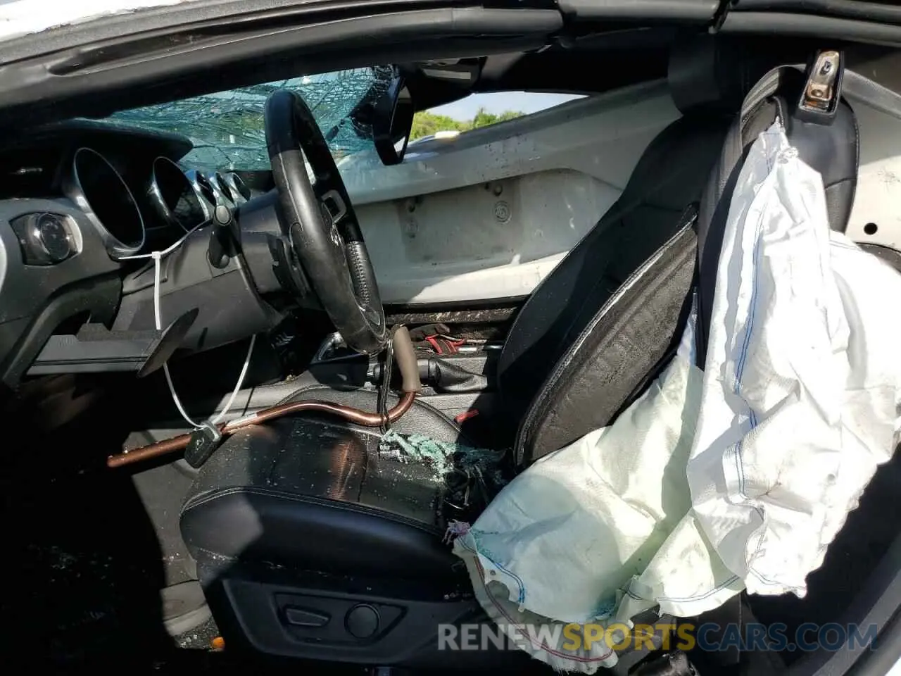 7 Photograph of a damaged car 1FATP8UH0L5106632 FORD ALL Models 2020