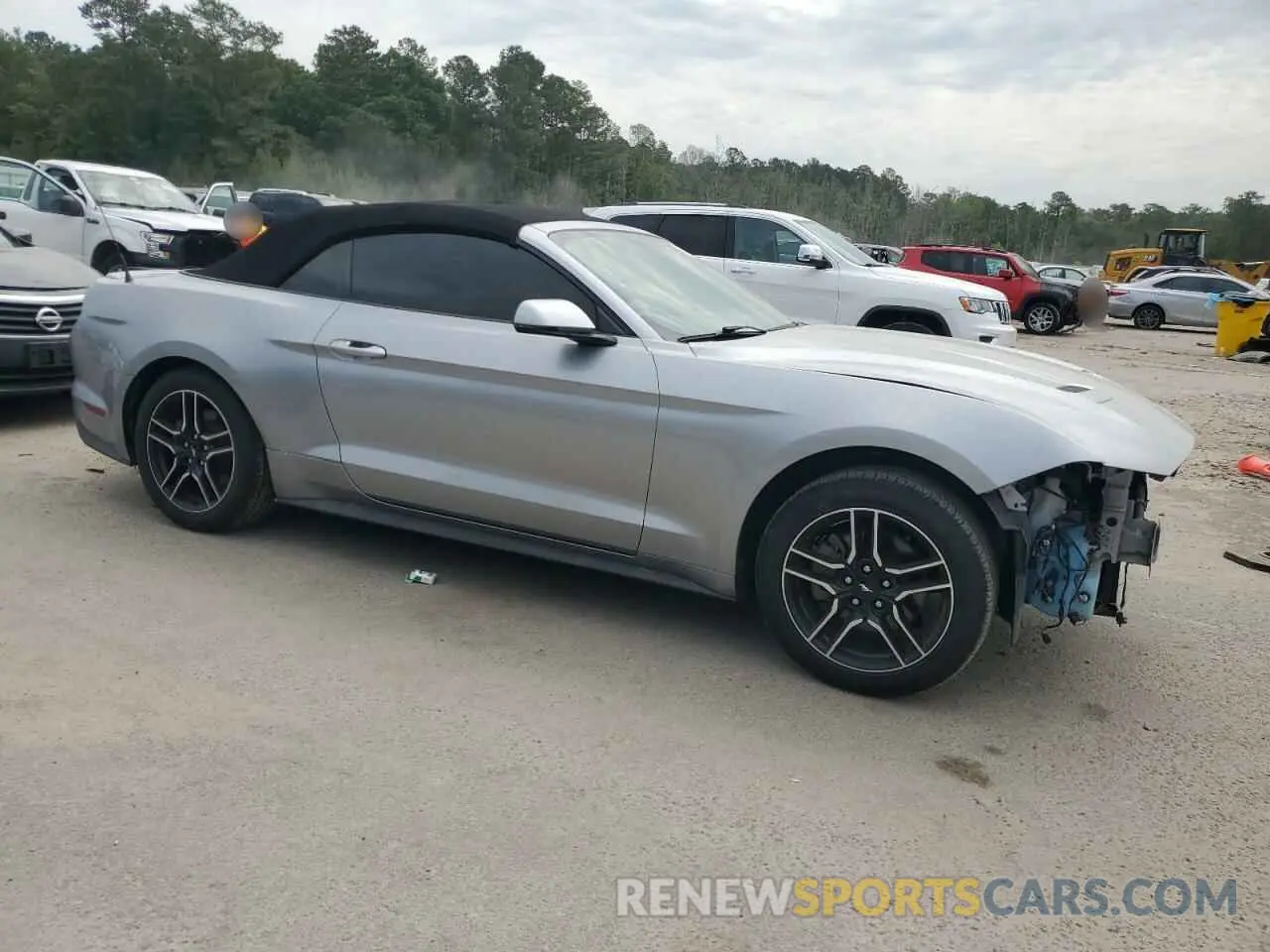 4 Photograph of a damaged car 1FATP8UH0L5139162 FORD ALL Models 2020