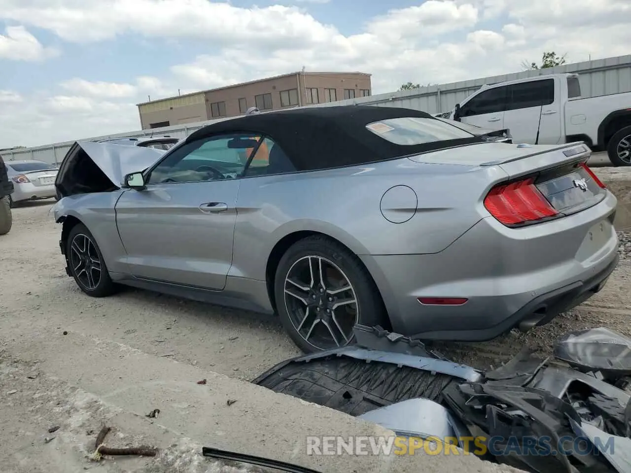 2 Photograph of a damaged car 1FATP8UH7L5131785 FORD ALL Models 2020