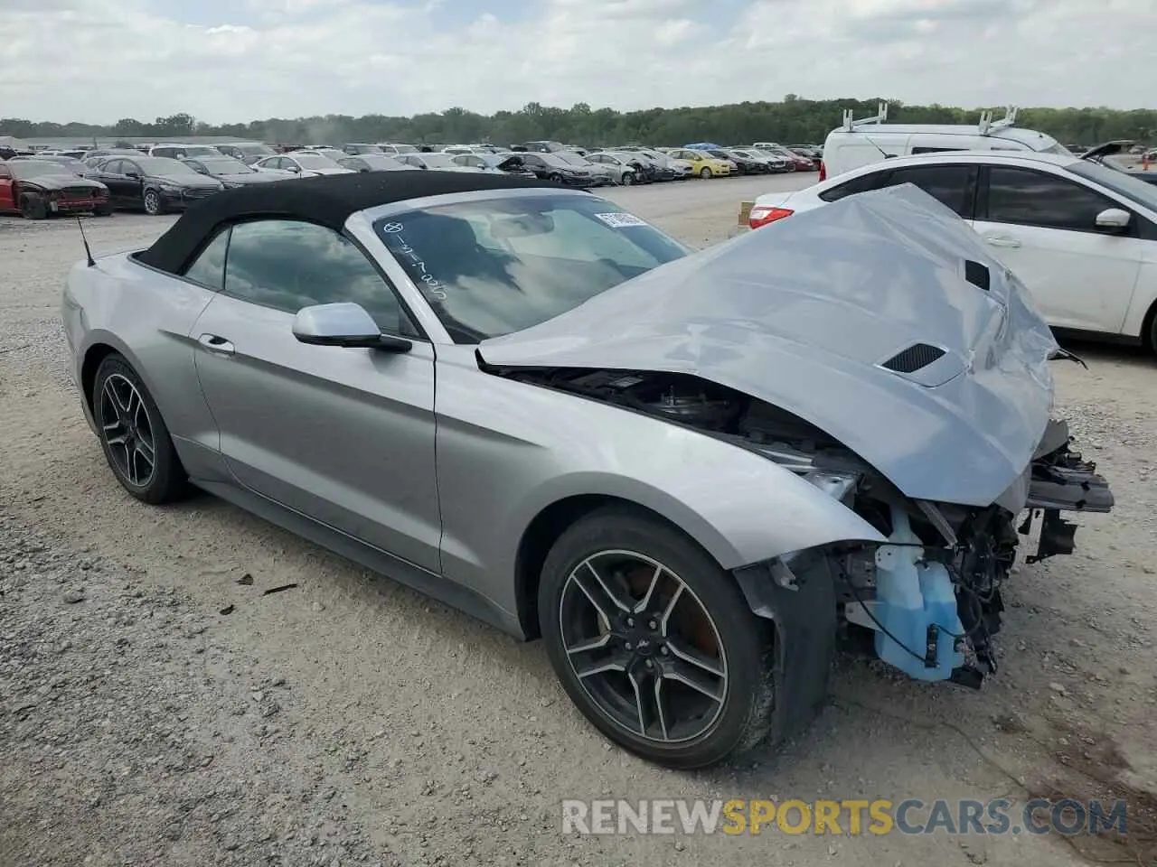 4 Photograph of a damaged car 1FATP8UH7L5131785 FORD ALL Models 2020