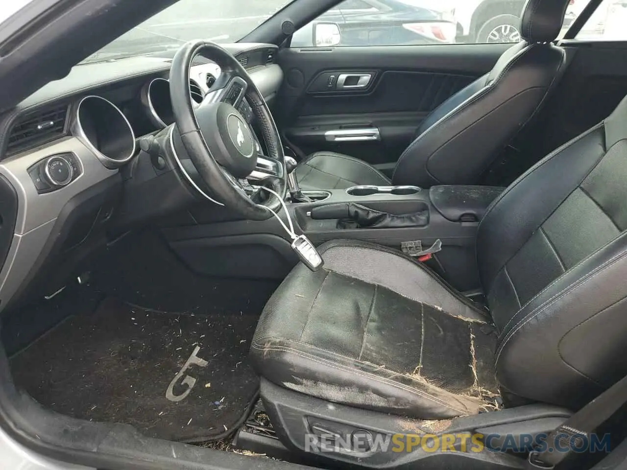7 Photograph of a damaged car 1FATP8UH7L5131785 FORD ALL Models 2020