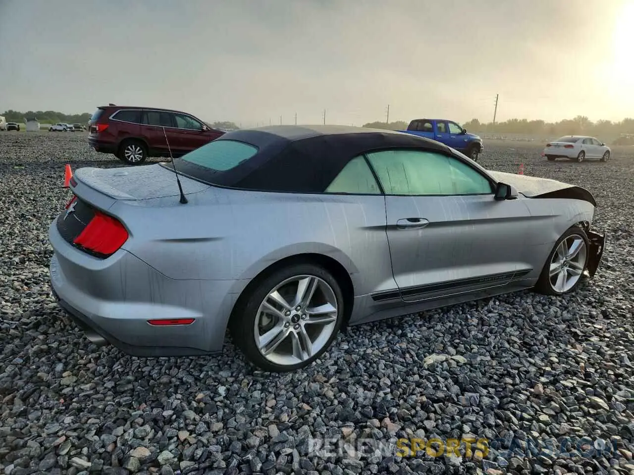 3 Photograph of a damaged car 1FATP8UH7L5139787 FORD ALL Models 2020