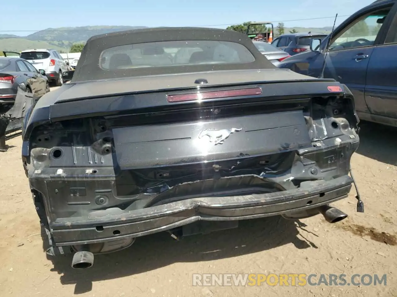6 Photograph of a damaged car 1FATP8UH9L5135689 FORD ALL Models 2020