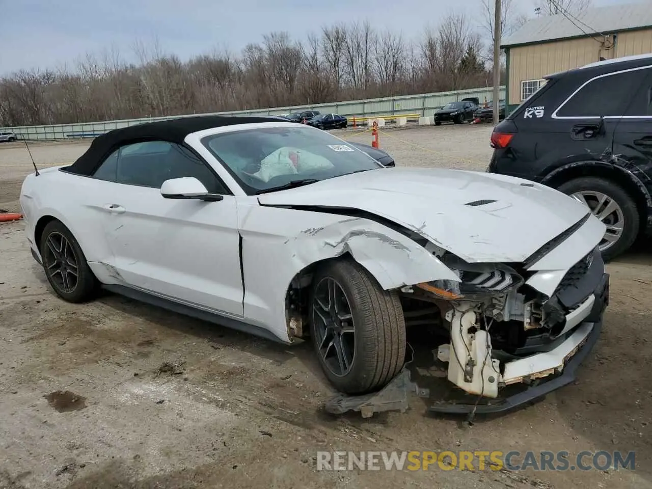 4 Photograph of a damaged car 1FATP8UHXL5113250 FORD ALL Models 2020