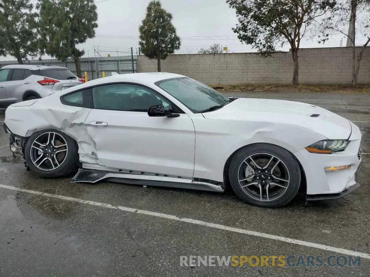 4 Photograph of a damaged car 1FA6P8TH5M5126729 FORD ALL Models 2021