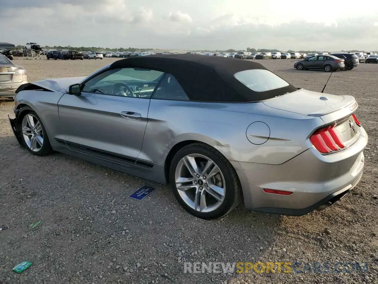 2 Photograph of a damaged car 1FATP8UH2M5133090 FORD ALL Models 2021